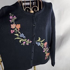Embroidered Floral & Vine Cardigan Sweater Size L